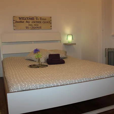 The Blue House - Saint Pauls Apartment *